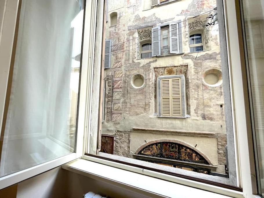 Tower Gombito'S Apartment Bergamo Exterior photo